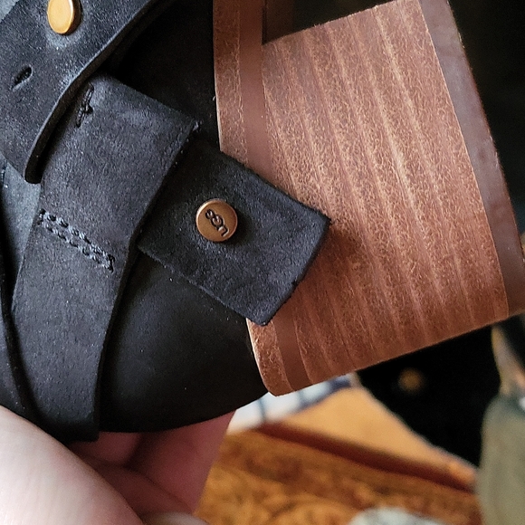 Ugg boots - Picture 2 of 3